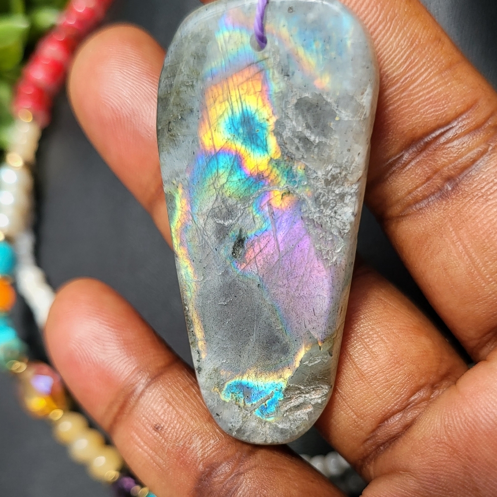 Flashy 2" Rainbow Labradorite Crystal Necklace/ Spectrolite Labradorite Necklace